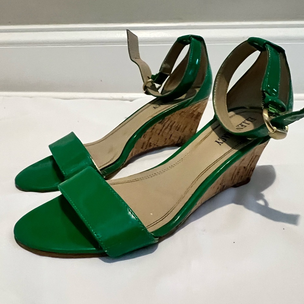 Ellen Tracy Green Wedge Sandals, Size 7.5